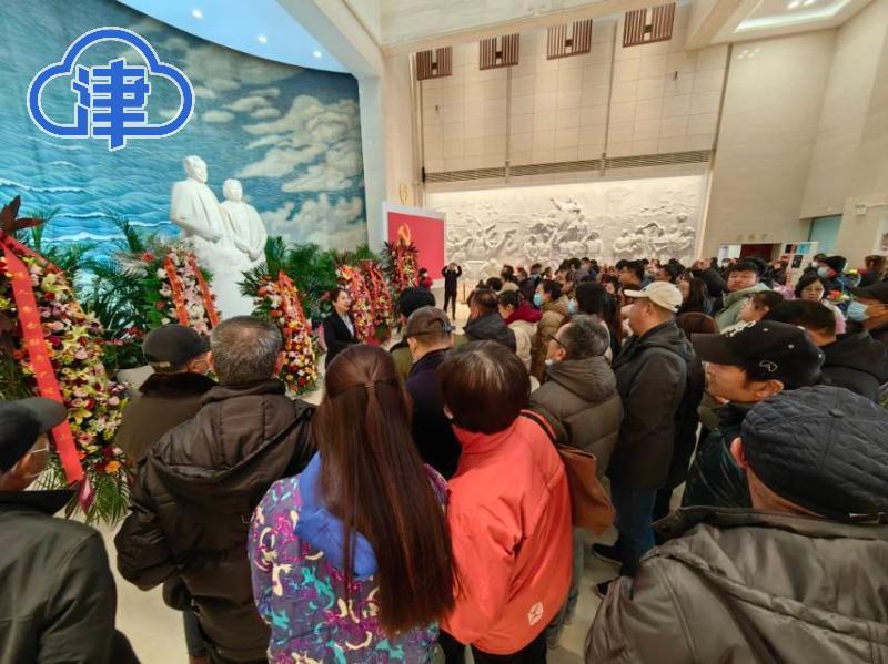 00605543071_i1000800000599a0_15a74a50.jpg 00605543071_i1000800000599a0_15a74a50.jpg